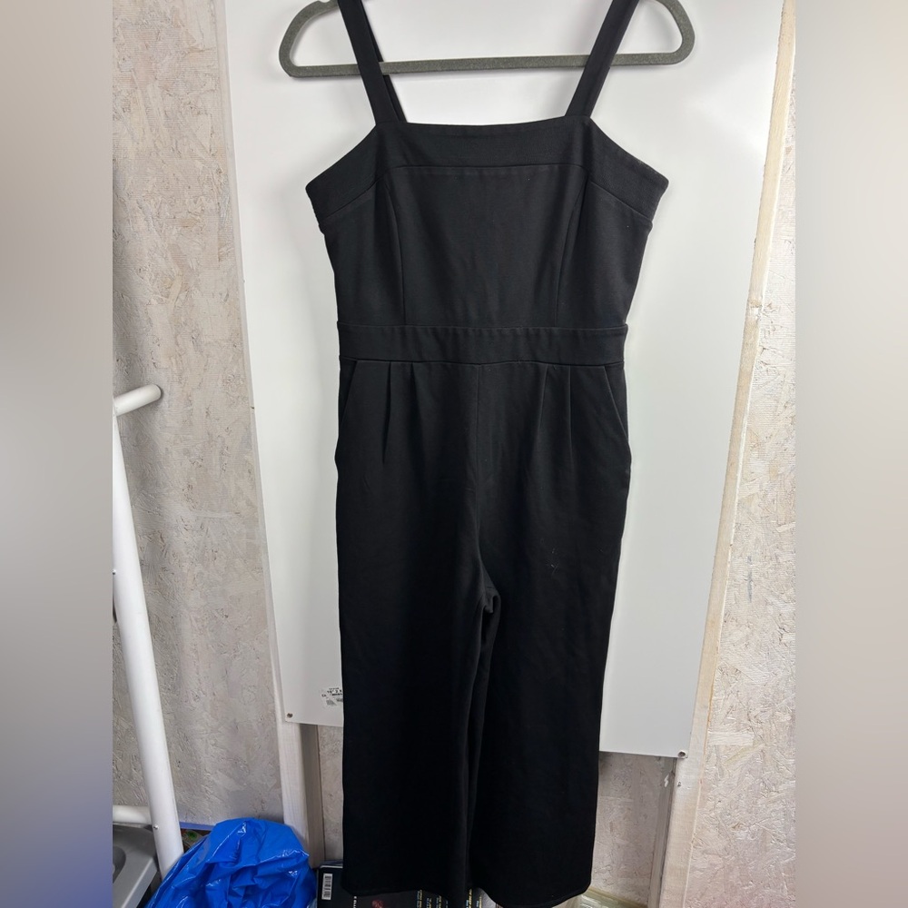Jude Connally black jumpsuit‎